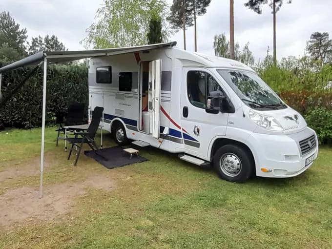 Globebus Performance 4x4 T 46